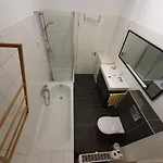 Große Mit Dachterrasse Am Marktplatz Sassnitz