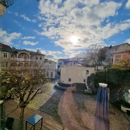 Grosse Mit Dachterrasse Am Marktplatz Apartment Sassnitz